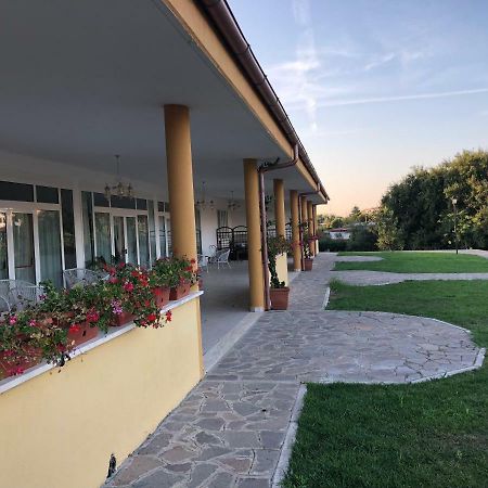 Agriturismo "Lo Zafferano" Aprilia Exterior photo